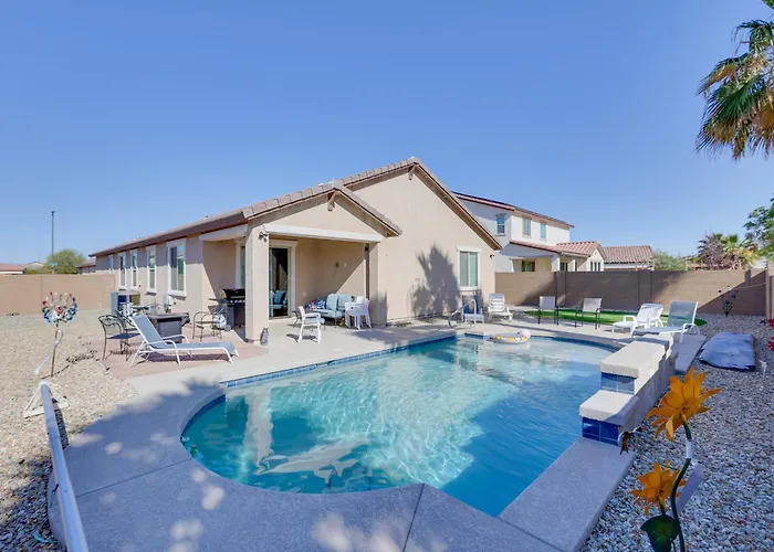 3 Mi To Ballpark: Desert Den W/ Pool * Goodyear